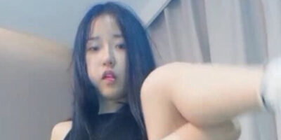 ตัวเล็กนมใหญ่ รูป XXX น้องหมวยโชว์หีท่ายาก สาวแก่แม่หม้าย ตัวเล็กนมใหญ่ XXX พริตตี้ไทย