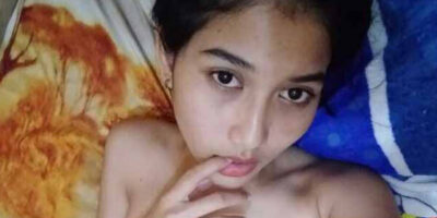 ภาพโป๊ รูปภาพโป๊ สาวหน้าคมถ่ายนมอวดกลีบหีใหญ่ รูปหีสาวใหญ่ ภาพโป๊สาวไทย XXX18+