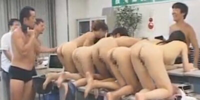 คลิปโป๊ดูฟรี XVIDEOS.COM โจรปล้นหีสาวธนาคาร ล่อหีสาวสวย จับควยถอก XXX18+