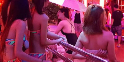 69LIVE โสเภณีไทนขายหีหน้าร้าน กระแทกหี